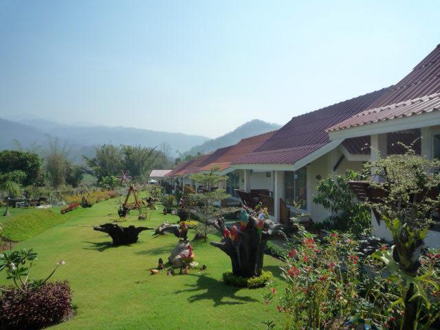 Baan Pasuk Pai Hotell Exteriör bild